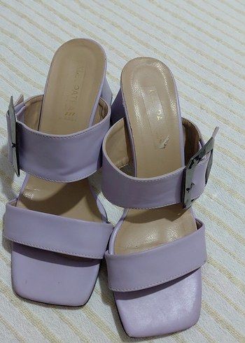 39 Beden Mor Pastel Topuklu Kadın Terlik