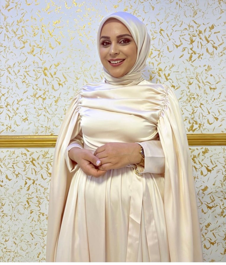 Uzun Kollu, Salaş Beyaz Tesettür Abiye - Görsel 2