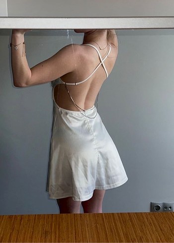 Beyaz Saten elbise - Görsel 3