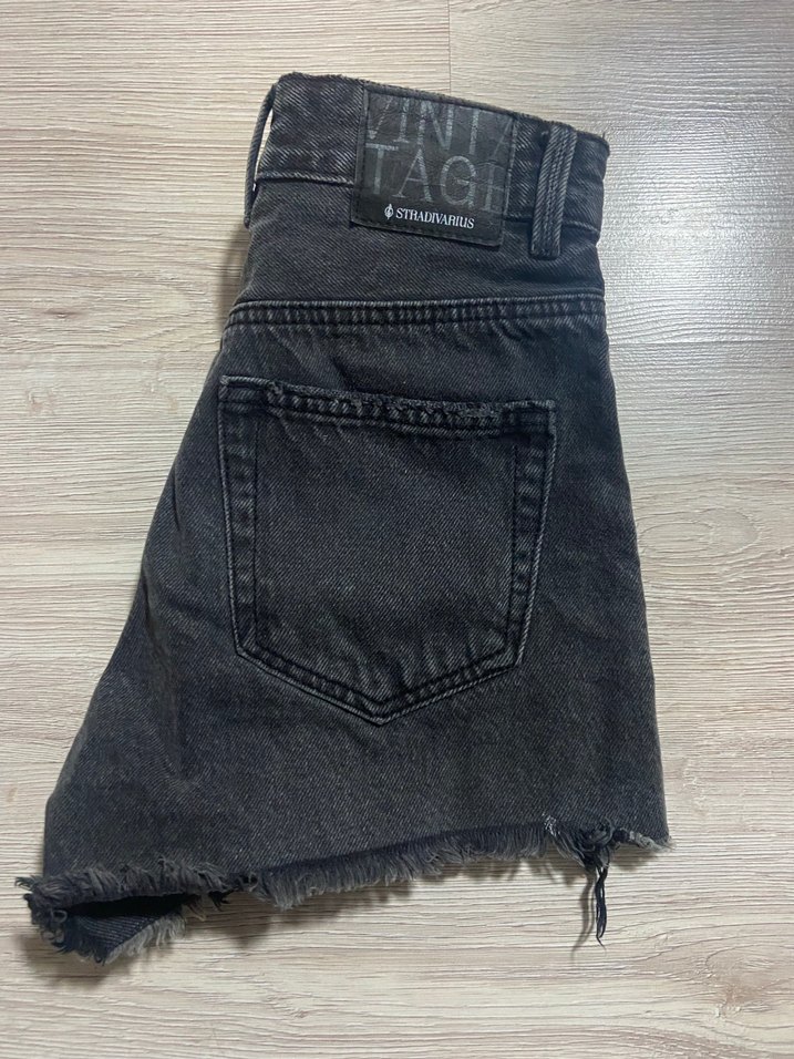 Stradivarius mini kot şort - Görsel 3