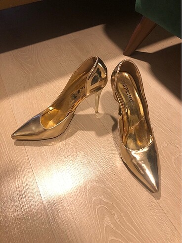 Stiletto kullanılmış Londradan alındı