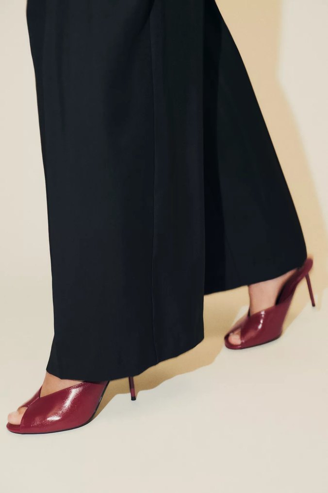 Kırmızı Parlak Stiletto Topuklu Kadın Terlik - Görsel 3