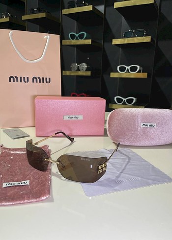 Miu Miu Kadın Güneş Gözlüğü