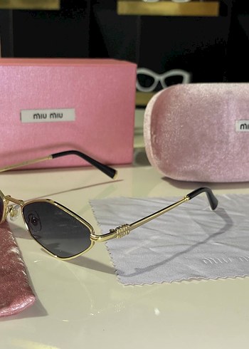 Miu Miu Kadın Güneş Gözlüğü - Görsel 2