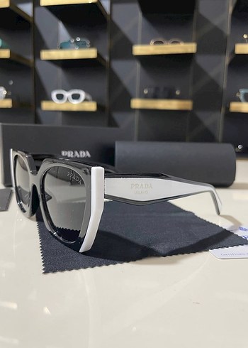 Prada Kadın Güneş Gözlüğü - Görsel 3