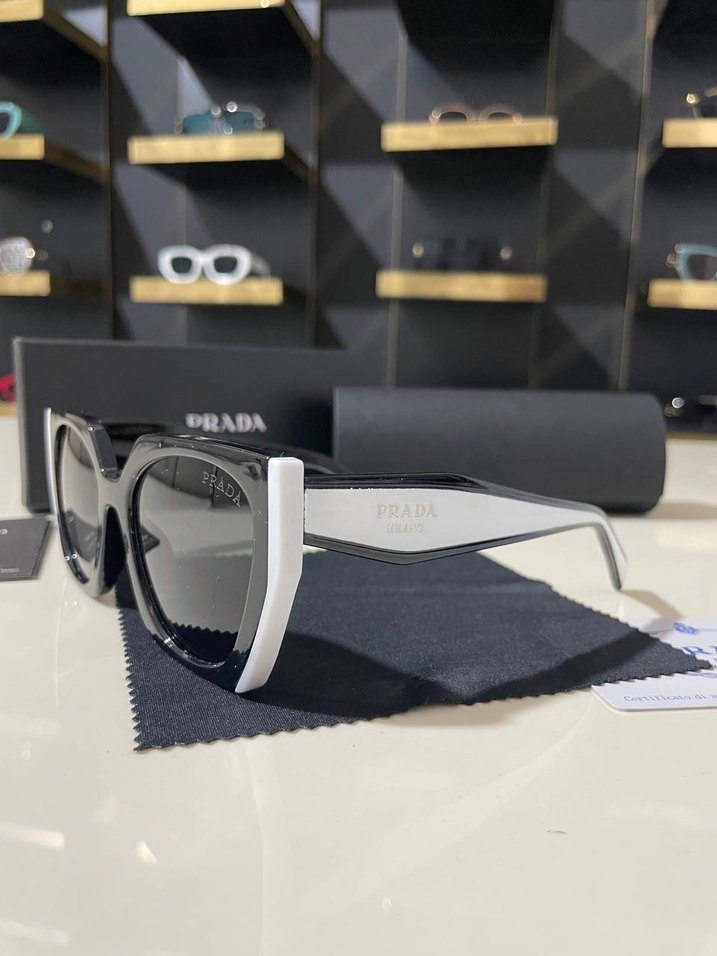 Prada Kadın Güneş Gözlüğü - Görsel 3
