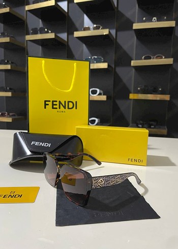 Fendi Kadın Güneş Gözlüğü