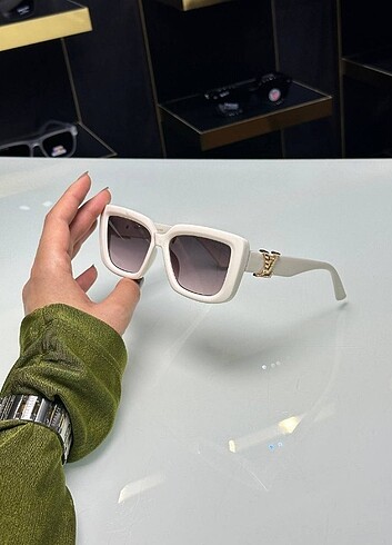 Louis Vuitton ithal gözlük unisex model 