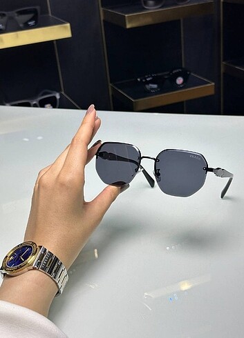 Prada ithal gözlük 