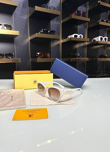 Louis Vuitton Louis Vuitton İthal Gözlük