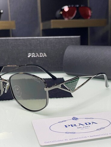 Prada İthal Gözlük