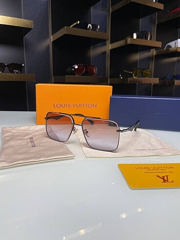 Louis Vuitton ithal gözlük