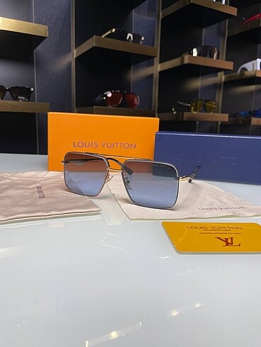Louis Vuitton ithal gözlük