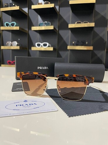 Prada Prada unisex güneş gözlüğü