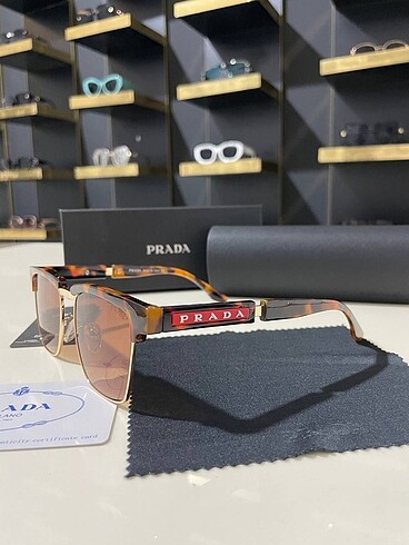 Prada unisex güneş gözlüğü