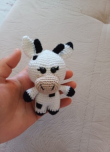 Amigurumi inek