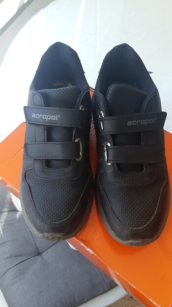 Çocuk spor ayakkabısı 