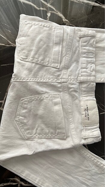 6 Yaş Beden Beyaz pantolon