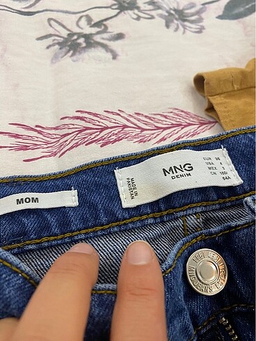 Mango Mom Jean