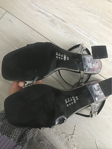 38 Beden siyah Renk Topuklu ayakkabı