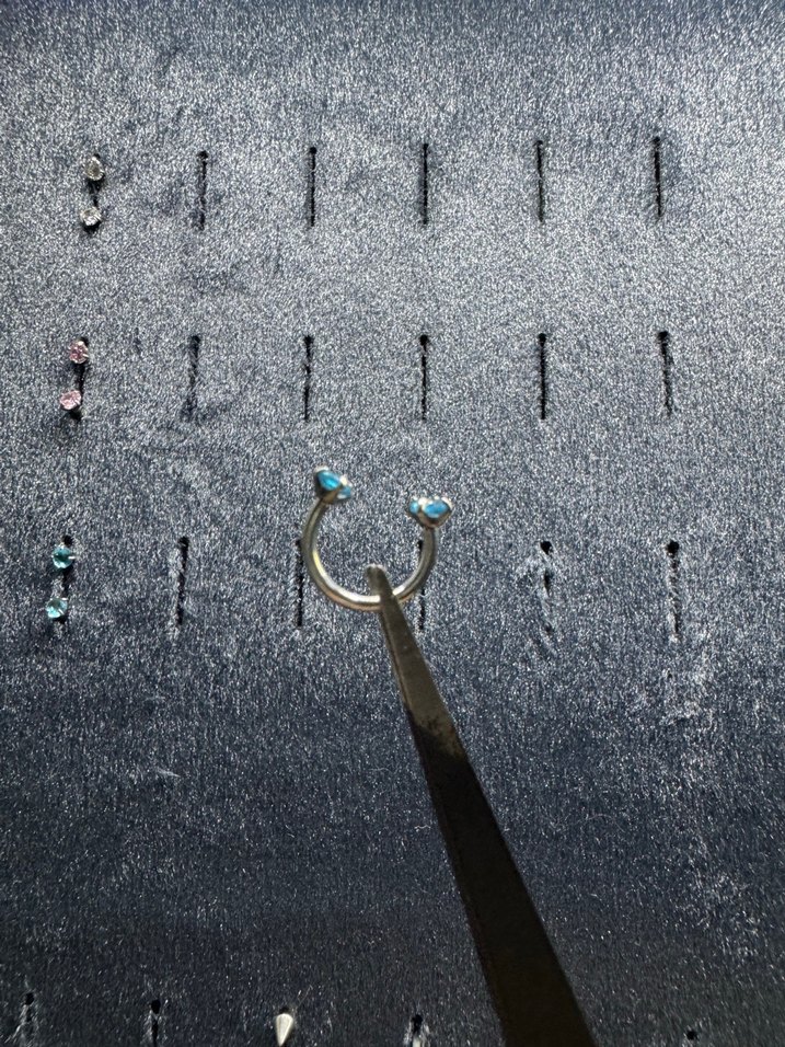 Halka Çelik Renkli Taşlı Piercing - Görsel 2