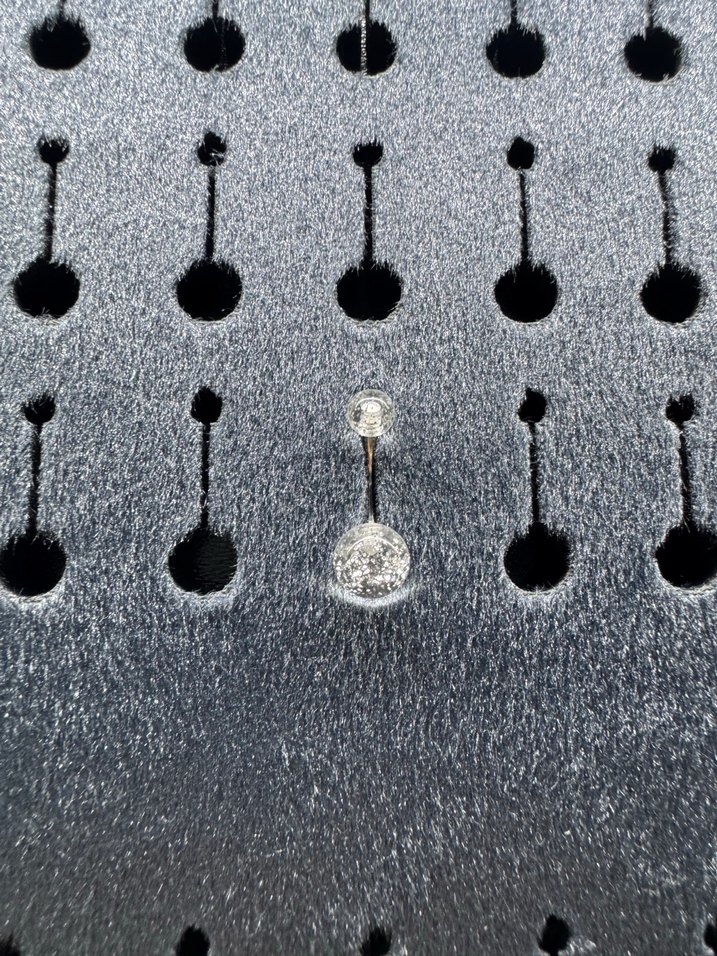 Şeffaf Göbek Piercingi - Görsel 2