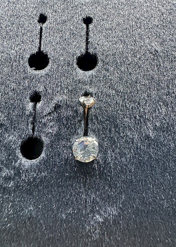 Silver taşlı göbek piercing - Görsel 2