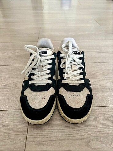 Vakkorama axel arigato dice lo sneaker
