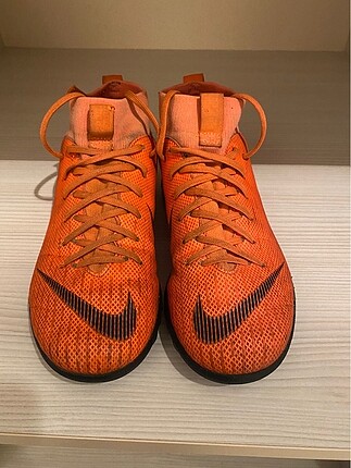 Nike Futbol ayakkabısı