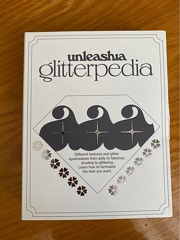 Beden Unleashia Glitterpedia Far Paleti