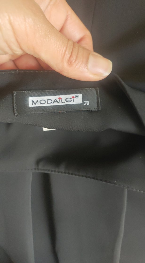 Siyah Pilili Midi Etek - Görsel 3