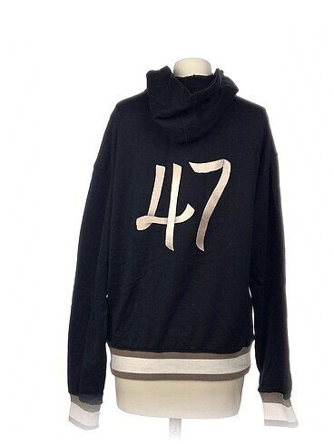 m Beden Dior Sweatshirt %70 İndirimli.