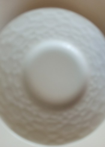 Beyaz Kabartmalı porselen kahve fincanı  tabak 2 afet - Görsel 2