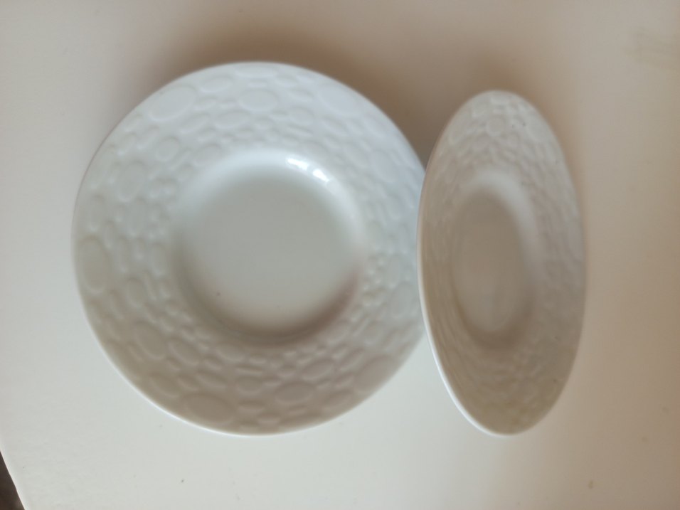 Beyaz Kabartmalı porselen kahve fincanı  tabak 2 afet - Görsel 4