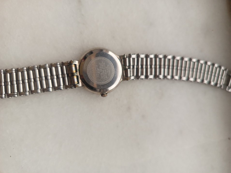 Klasik Kadın Altın Renkli Kol Saati - Görsel 3