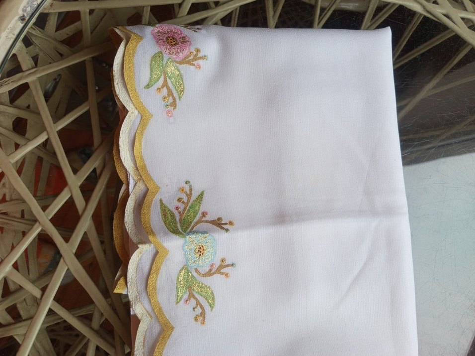 pastel renkler de elde boyama yapılarak el emeği namaz bezi - Görsel 5