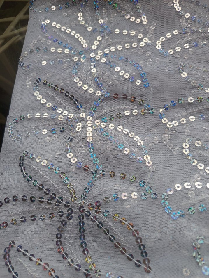 Gri Bohem tarzı nakışlı pullu namaz bezi - Görsel 5