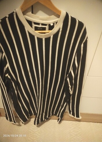 Bershka lacivert beyaz çizgili boy 81 cm göğüs 56cm beden xl 