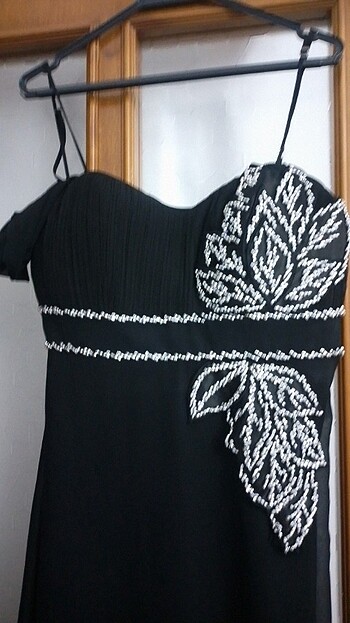 Siyah boncuklu abiye - Görsel 2