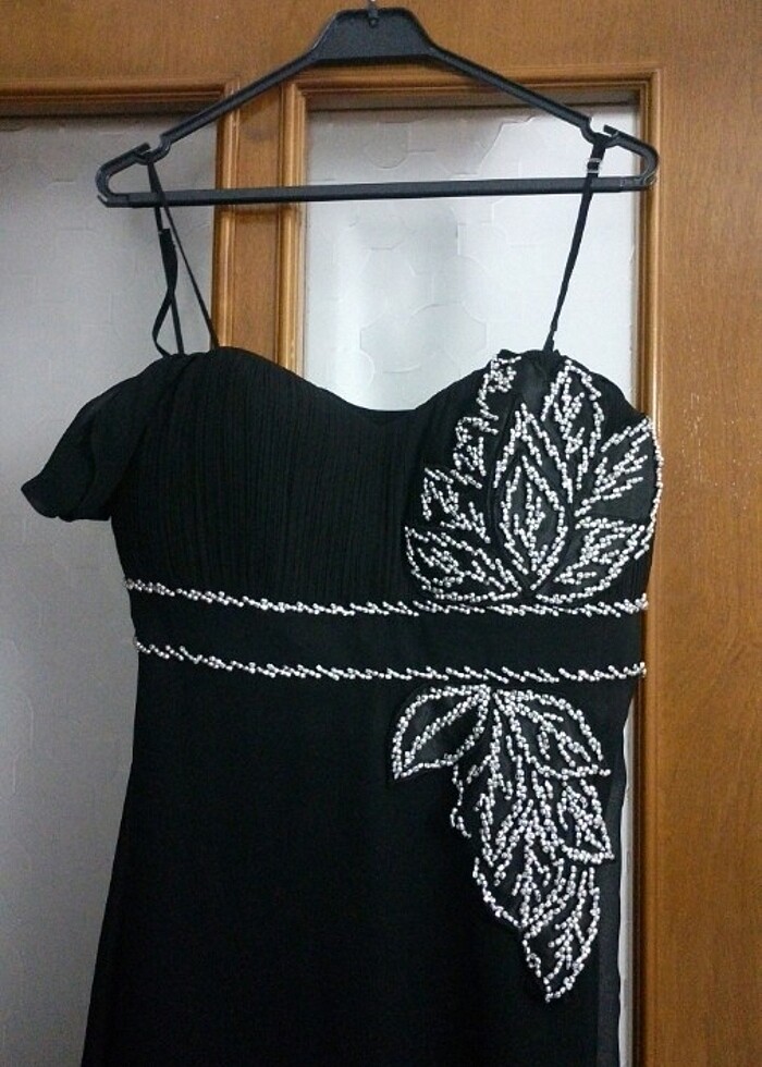 Siyah boncuklu abiye - Görsel 3