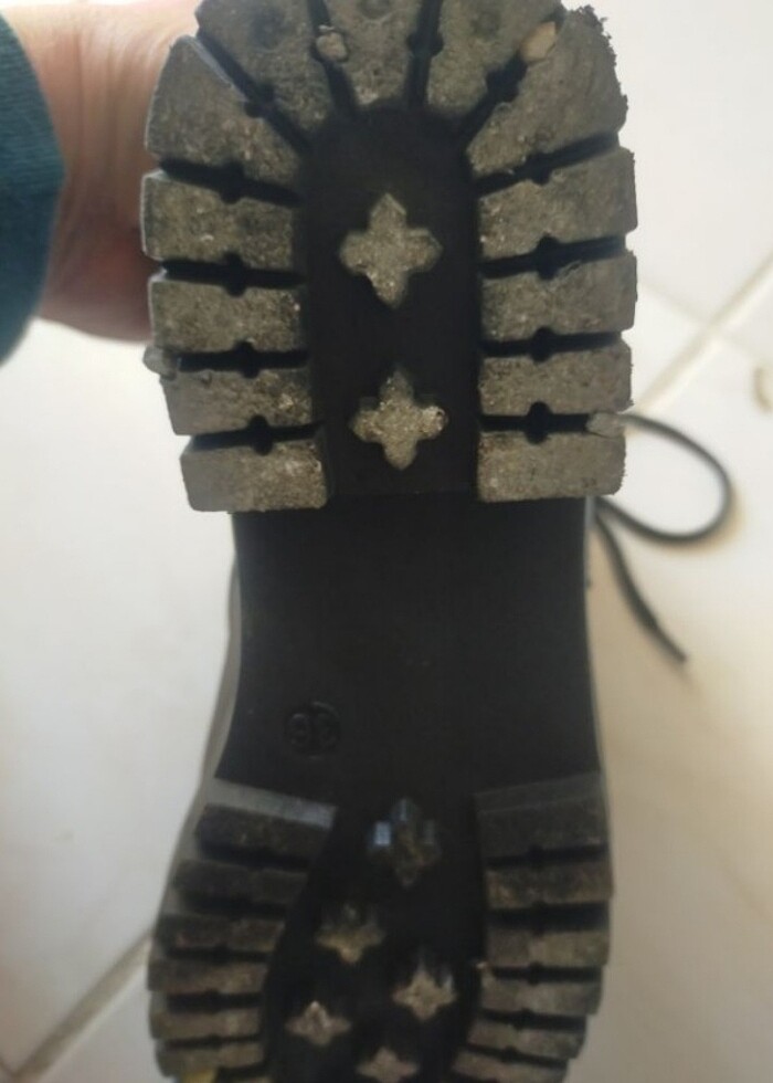 Siyah Bot sífır ürün - Görsel 3