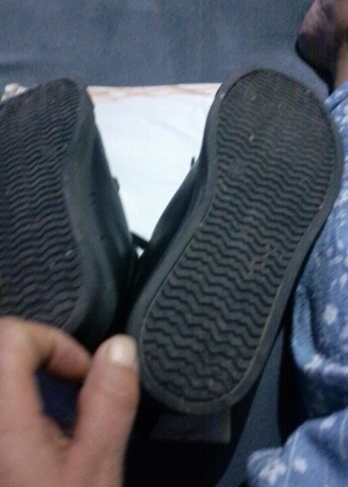 Siyah deri kışlık ayakkabı - Görsel 4