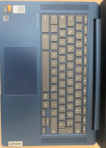 Mavi Lenovo Chromebook Dizüstü Bilgisayar - Görsel 3