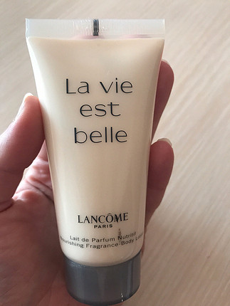 Lancome body lotion la vie est belle