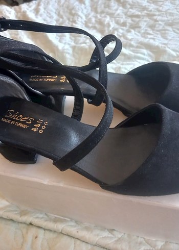 Tokalı Siyah Gotik Blok Topuk Kadın Ayakkabı - Görsel 3