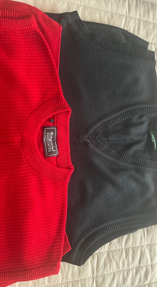 Erkek Kırmızı ve Siyah Triko Kolsuz Süveter - Görsel 4