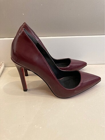 Kadin stiletto