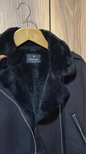 Stradivarius Stradivarius Suni kürklü süet biker ceket
