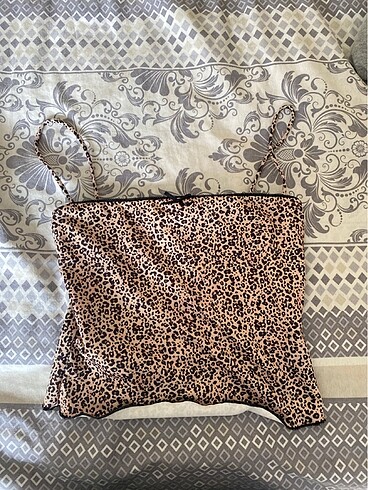 bershka leoparlı üst body