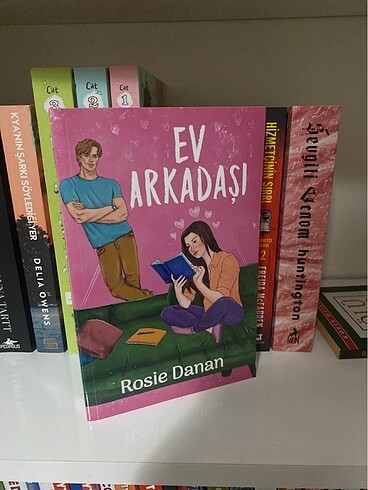 ev arkadaşı